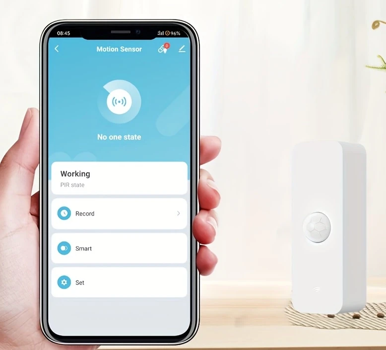 Смарт PIR сензор за засичане на човек